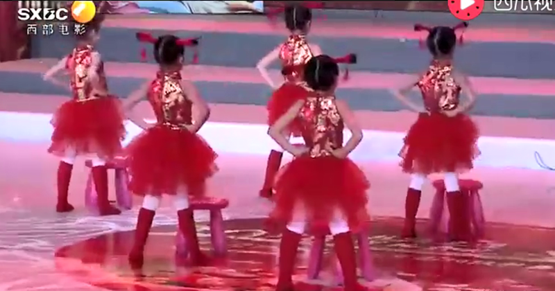 六一儿童演出服说唱中国红民族风喜庆秧歌服幼儿园开门红舞蹈服装