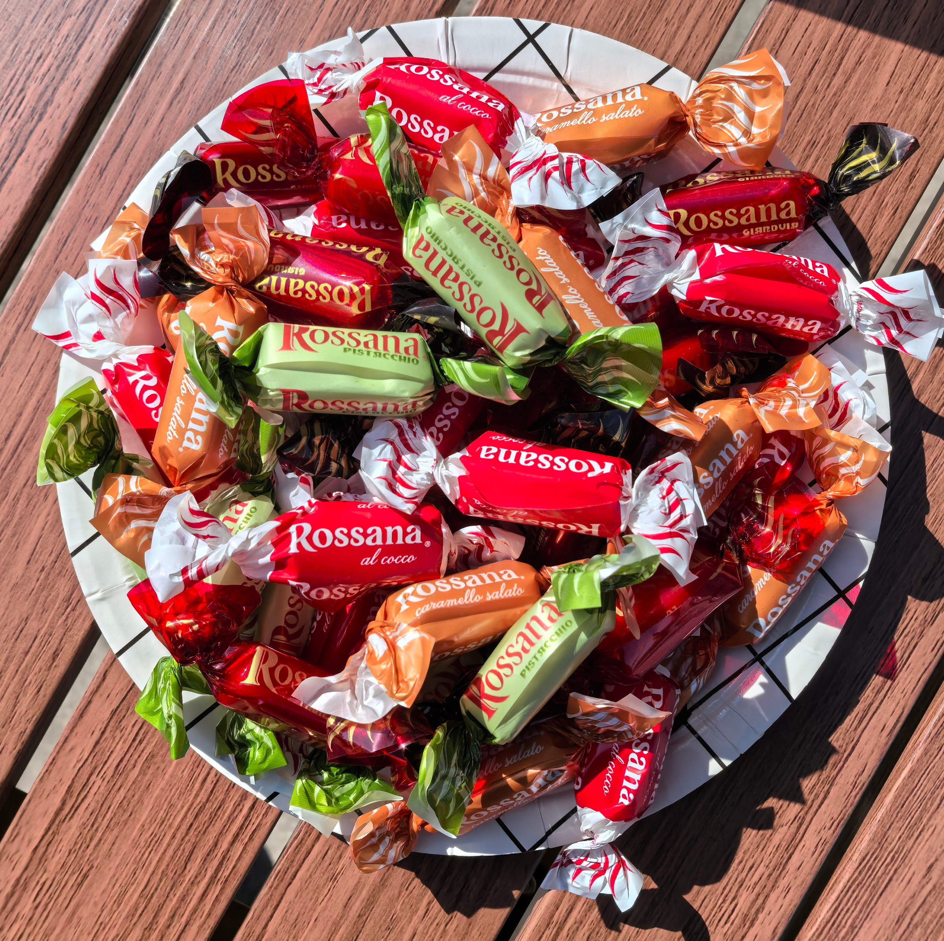 意大利进口Rossnan糖开心果酱焦糖咸味椰子巧克力流心糖喜糖散装