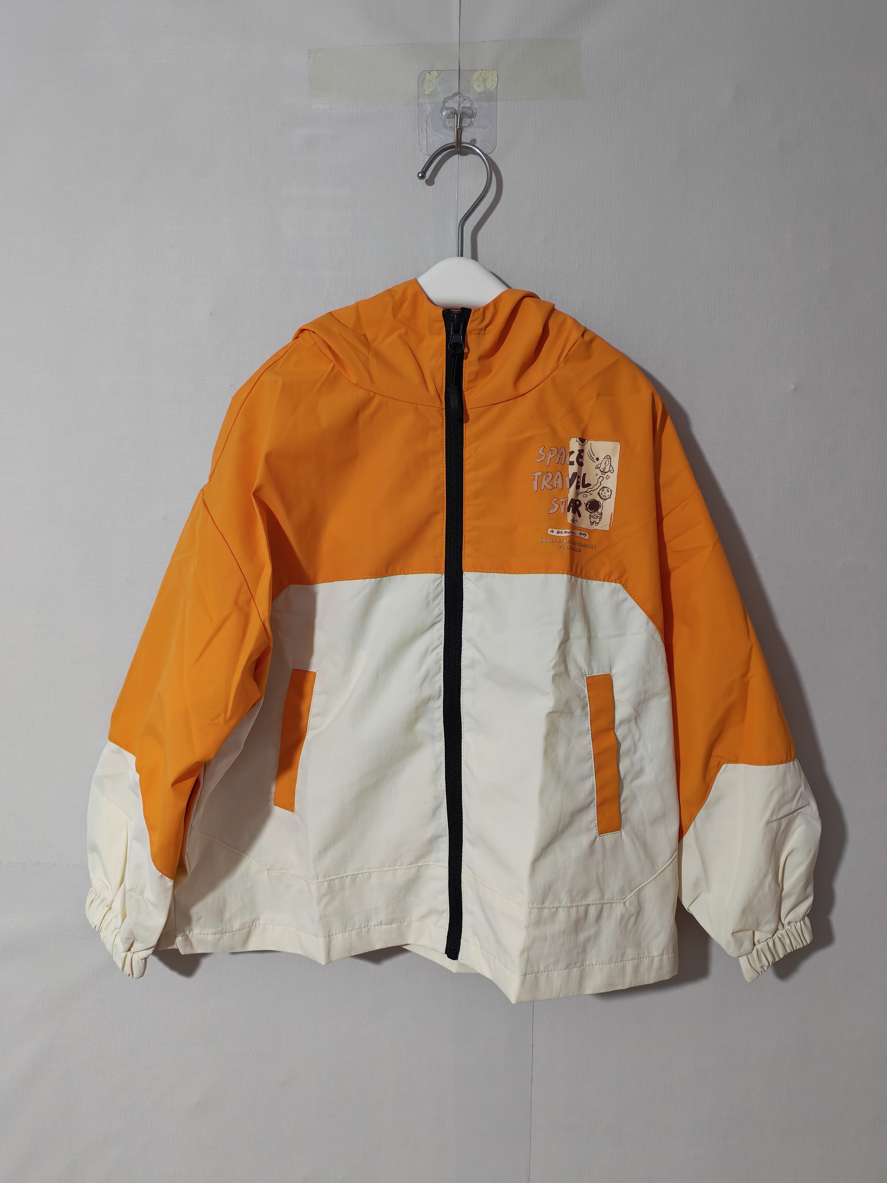 110-130码儿童外套女童外套秋季男童外套冲锋衣上衣连帽清仓微瑕