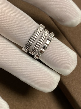 芮恩情侣18K金戒指简约条纹婚戒