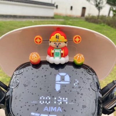 电瓶车摩托车装饰小物件创意大吉大利摆件电动车财神爷