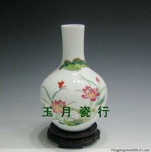 陶瓷摆件 居家工艺品 中式 23厘米高白釉荷花天球花瓶 景德镇瓷器