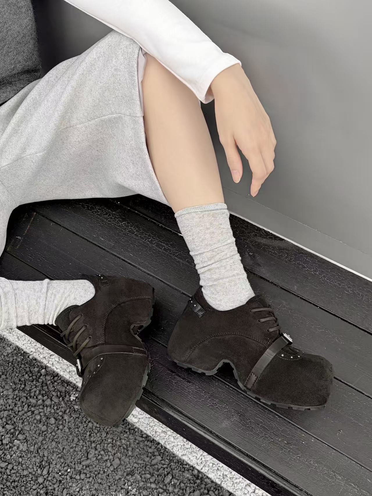 成功鸟勃肯鞋女2026秋季新款慵懒风铆钉系带复古厚底运动休闲鞋女