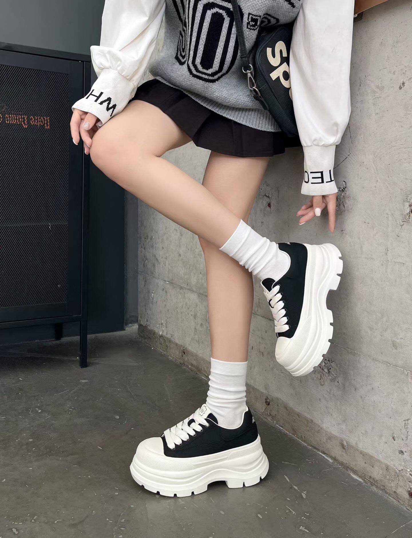 2026春新款厚底增高老爹鞋女ins潮鞋子百搭休闲运动鞋女鞋小白鞋