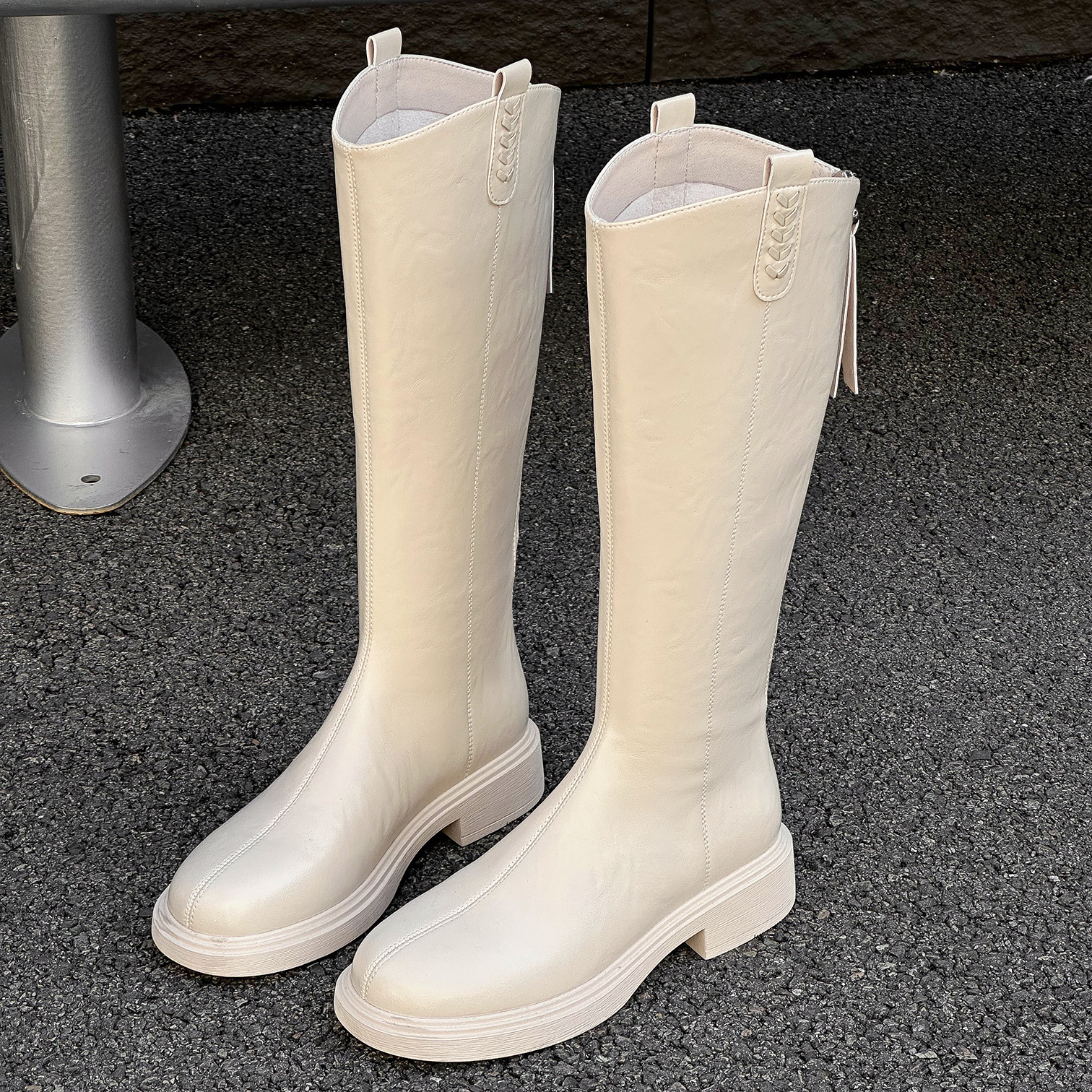 软皮厚底长筒靴加绒百搭显瘦v口