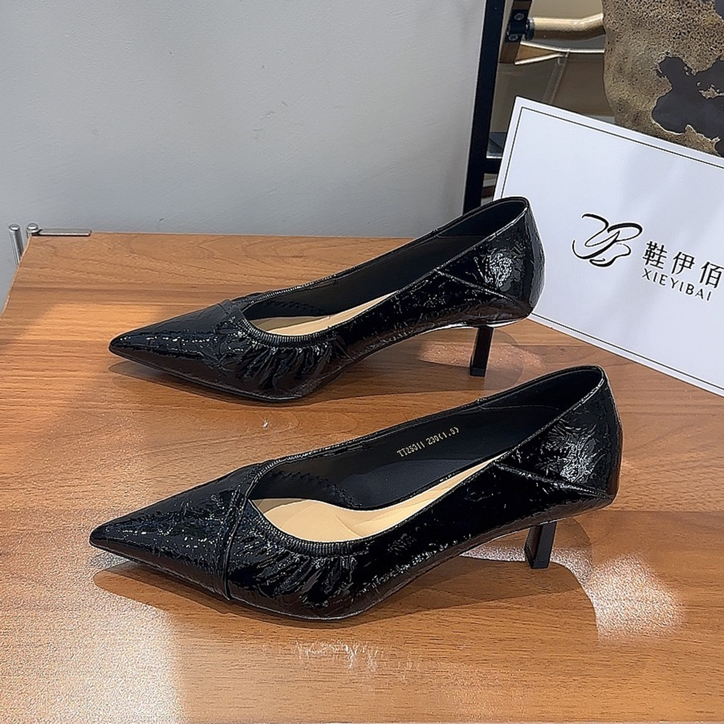 法式尖头浅口单鞋女2026新款褶皱细跟气质高跟鞋不累脚通勤宴会鞋,女鞋,浅口单鞋,淘宝优惠券,粉丝福利购,淘宝优惠卷