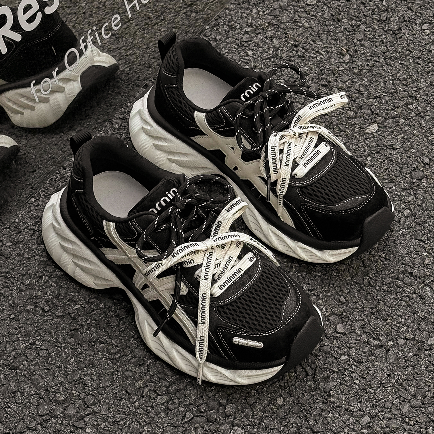 厚底网面透气轻便软底跑步运动鞋