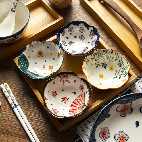 日式陶瓷味碟小号家用蘸料碟泡菜小吃小碟子四季创意餐具酱油醋碟