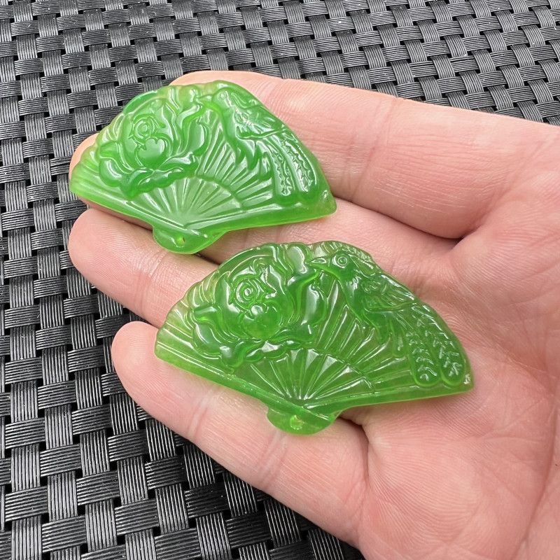 台湾碧玉扇子玉石挂件菠菜绿花开富贵吊坠阳绿玉牌子满绿玉坠