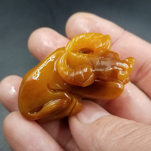 厂家直销 天然玉石a货黄龙玉牛挂件 玉石生肖牛吊坠玉牛