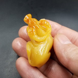 一物一图 天然玉石a货黄龙玉牛挂件手工雕刻立体牛吊坠玉石牛挂件