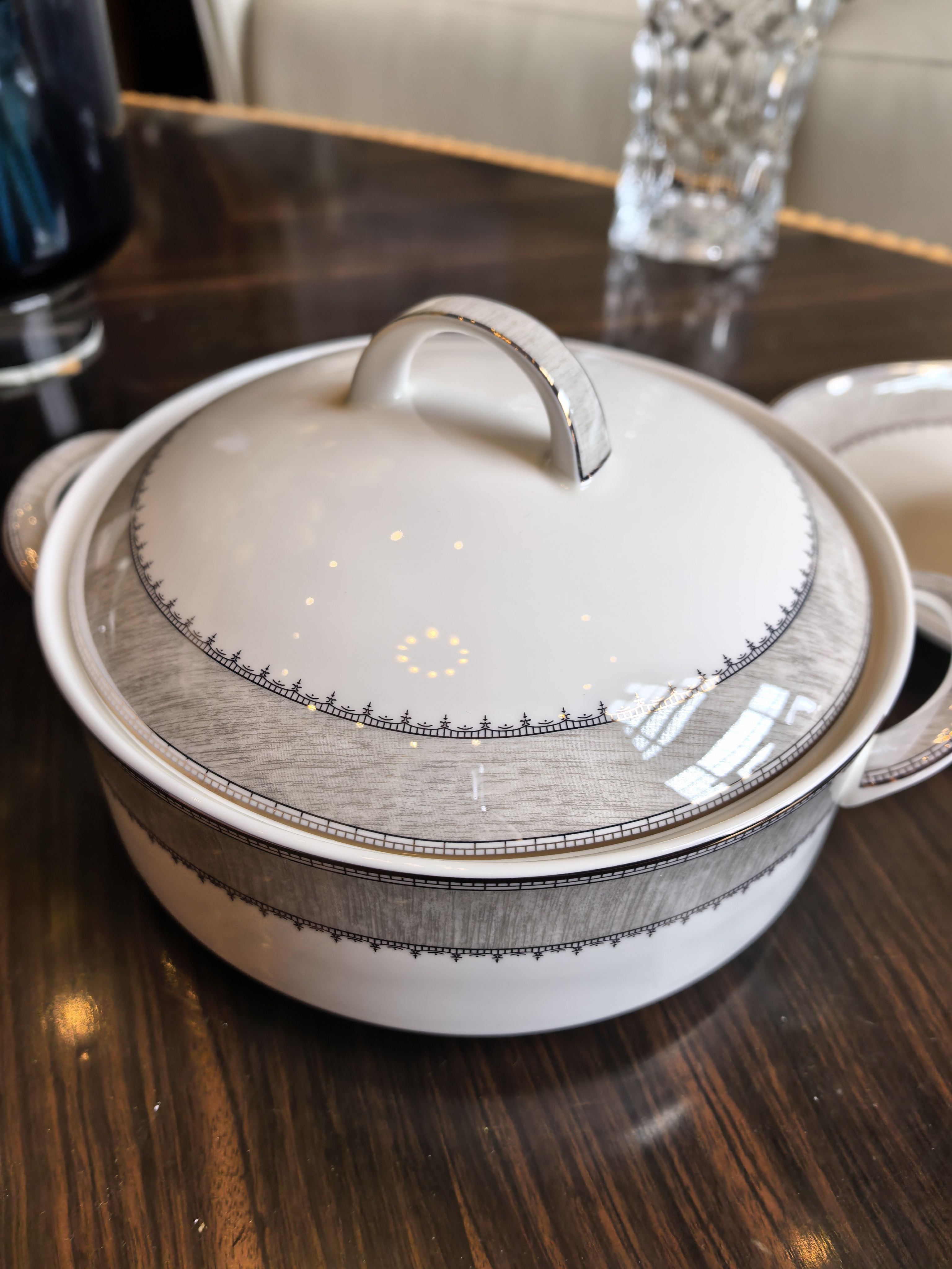 芝华仕锦绣年华特级骨瓷餐具套装，50头正品保证，假一赔十