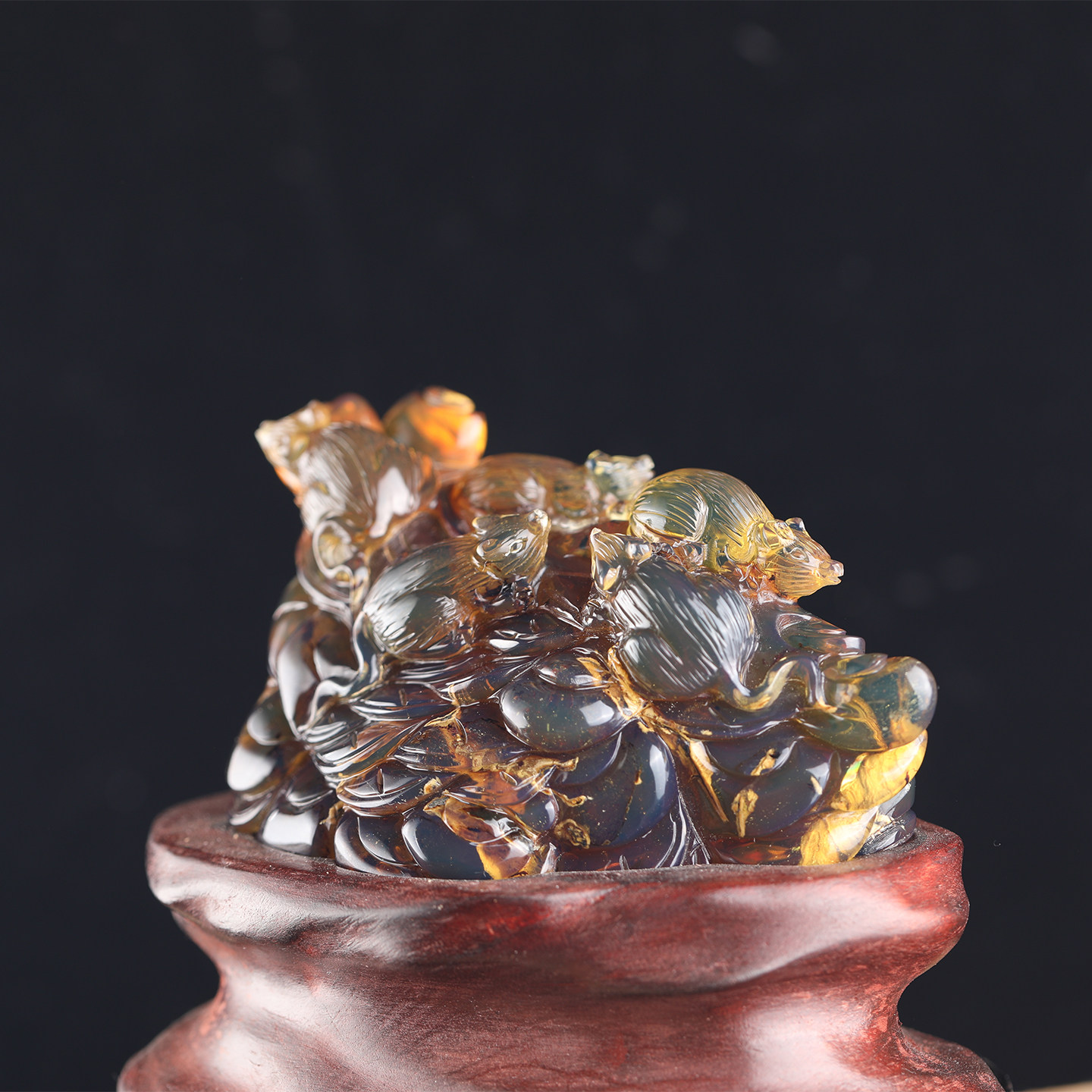 万福天然缅甸琥珀茶蜜变色龙手工精雕摆件五鼠运财 自留送礼佳品,珠宝/钻石/翡翠,其他,淘宝优惠券,粉丝福利购,淘宝优惠卷