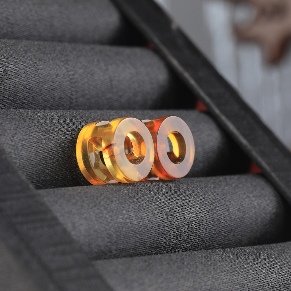 緬甸琥珀蜜蠟果凍鏤空路路通吊墜