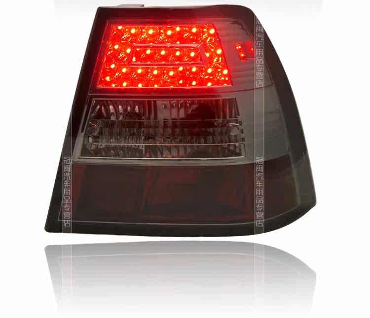 秀山老款宝来LED熏黑款尾灯 LED小灯刹车灯熏黑款原装位尾灯SONAR