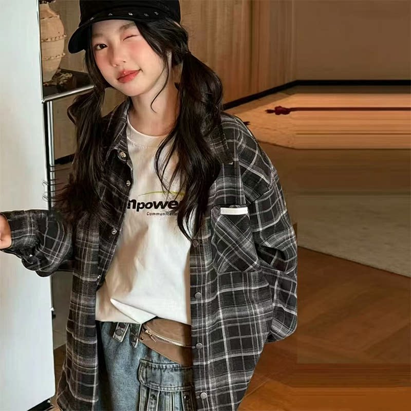 女童衬衫春秋装2026新款中大童长袖格子衬衣韩版翻领宽松上衣洋气