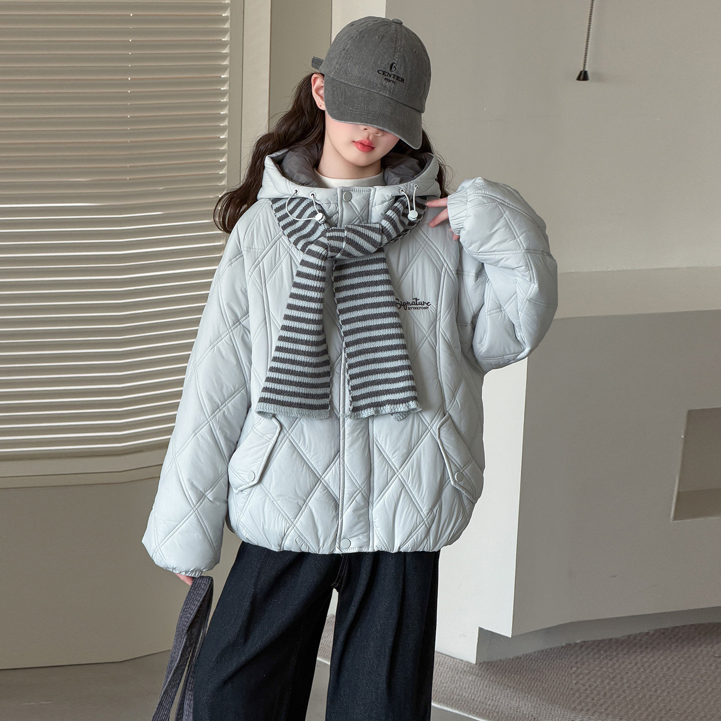 女童棉服秋冬装2026新款中大童洋气夹棉加厚外套韩版连帽棉衣保暖