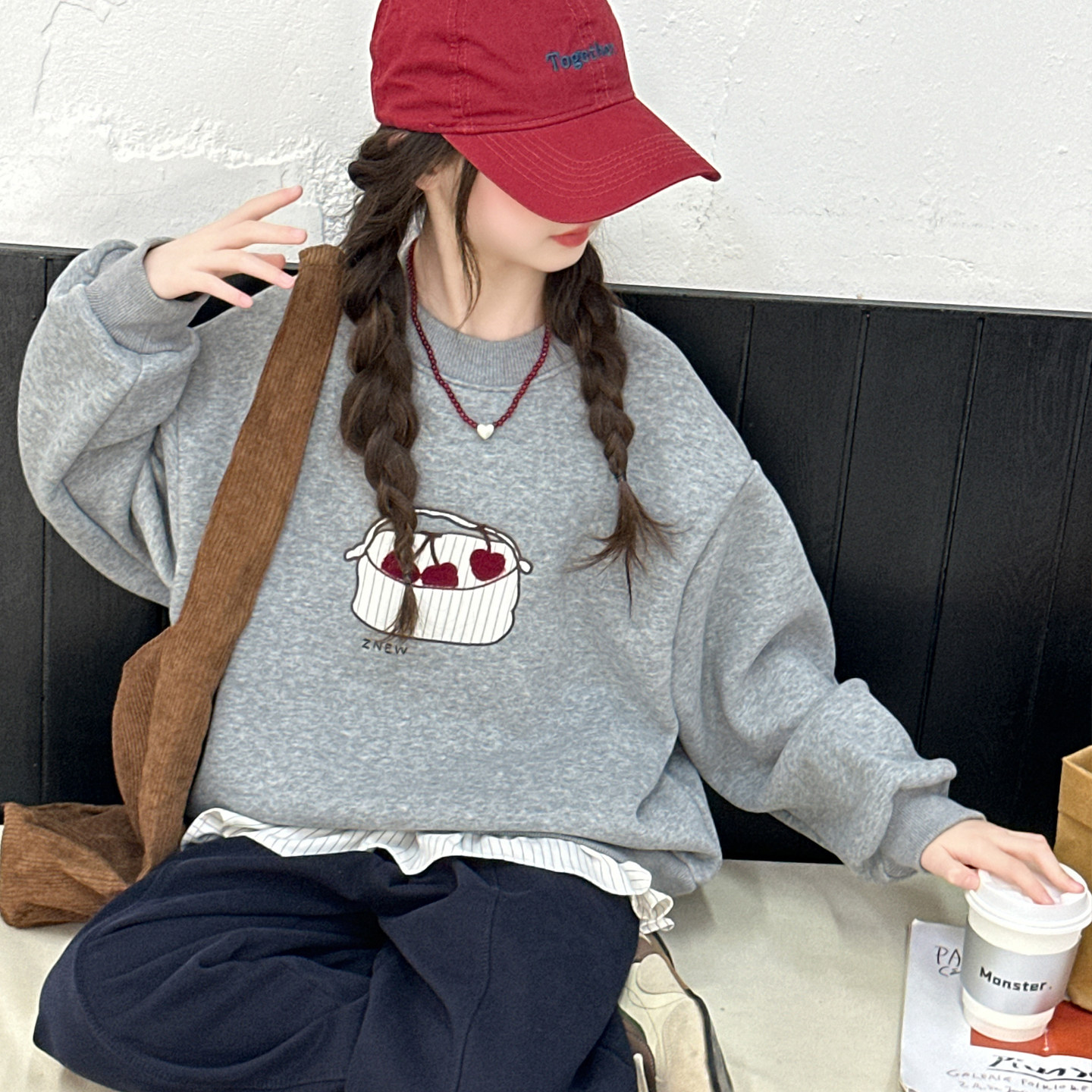 女童加绒卫衣秋冬新款加厚樱桃印花灰色圆领上衣中大童休闲套头衫