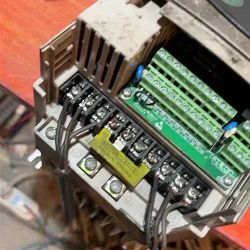 议价德国变艾5威DSV德频器1.kw0，38v，
