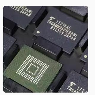 THGBMHG6C1LBAWL 153FBGA EMMC5.1 8GB 存储器芯片