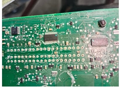 TLE75008ESD 汽车电脑板芯片