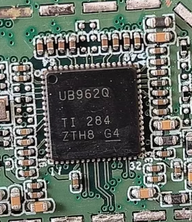 DS90UB962WRTDRQ1 丝印UB962Q 解串器芯片