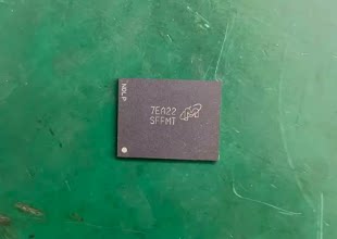 SFFMT MTFC16GAKAEEF-AIT TR FLASH BGA169球 EMMC16GB