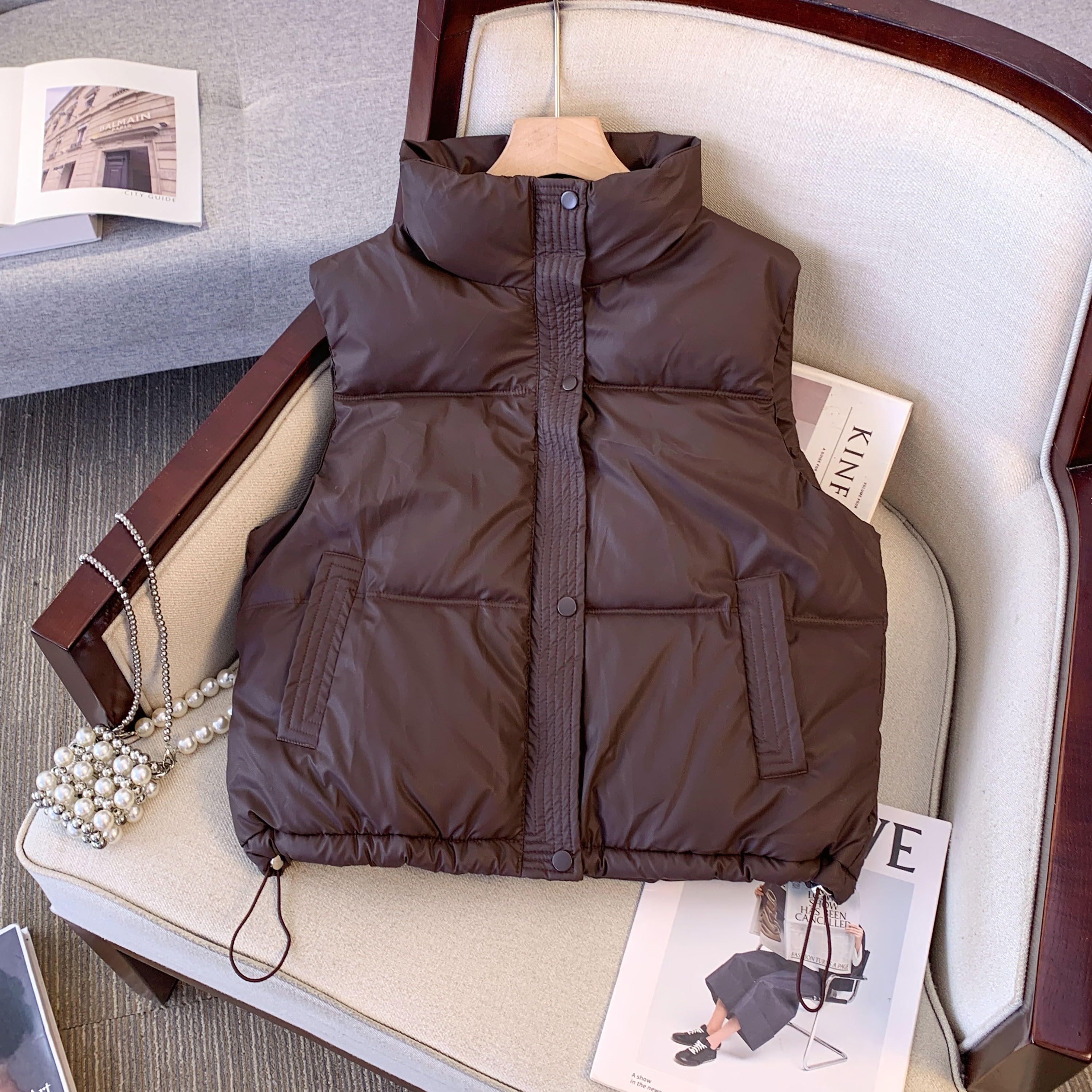 2025欧货免洗pu皮羽绒棉马甲女秋冬新款小个子坎肩外穿背心短外套,女装/女士精品,马夹,淘宝优惠券,粉丝福利购,淘宝优惠卷