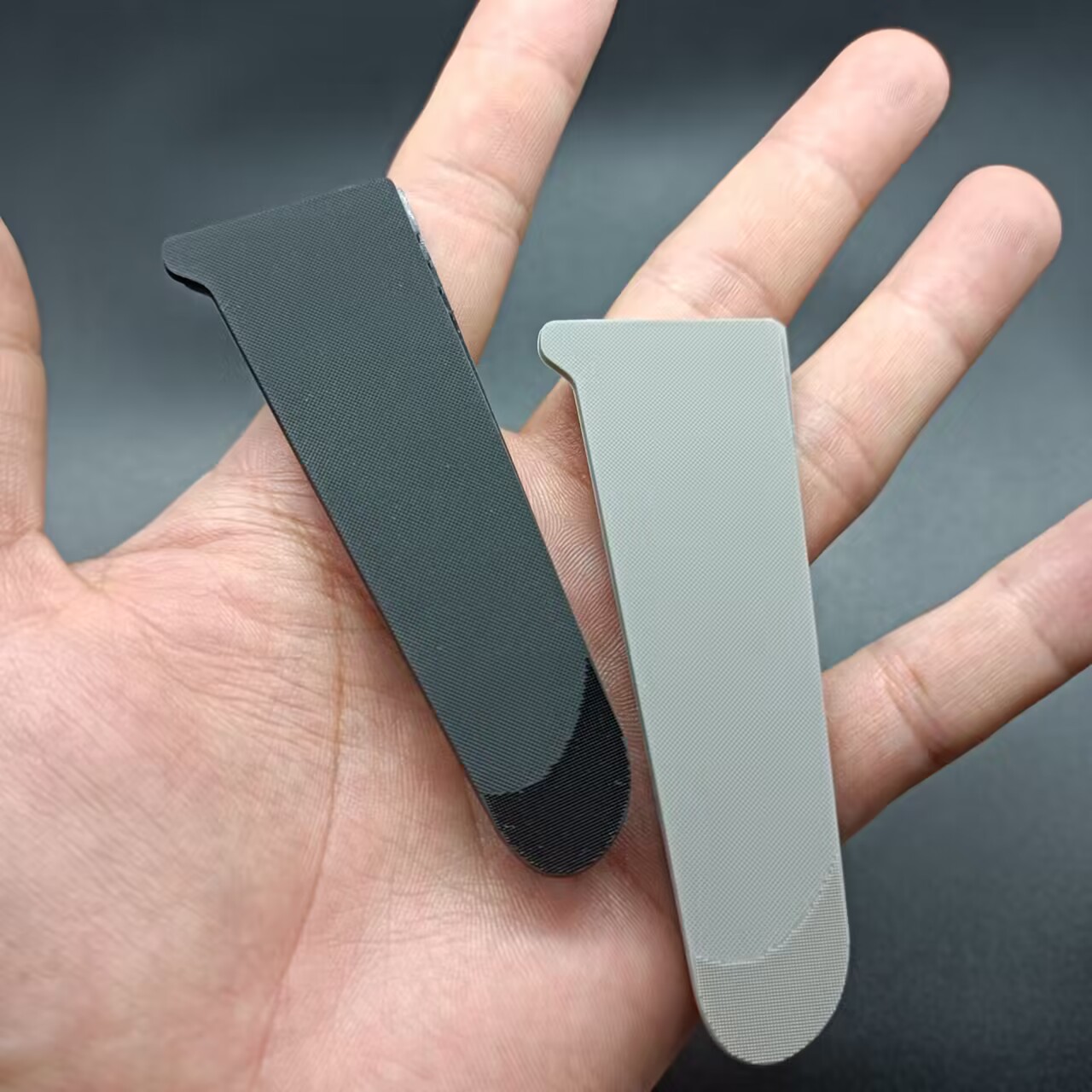 户外防风衣冲锋衣袖口魔术贴注塑袖攀袖袢调节扣粘带固定黑色灰色