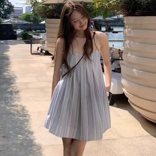 洋气简约韩国代购条纹吊带连衣裙