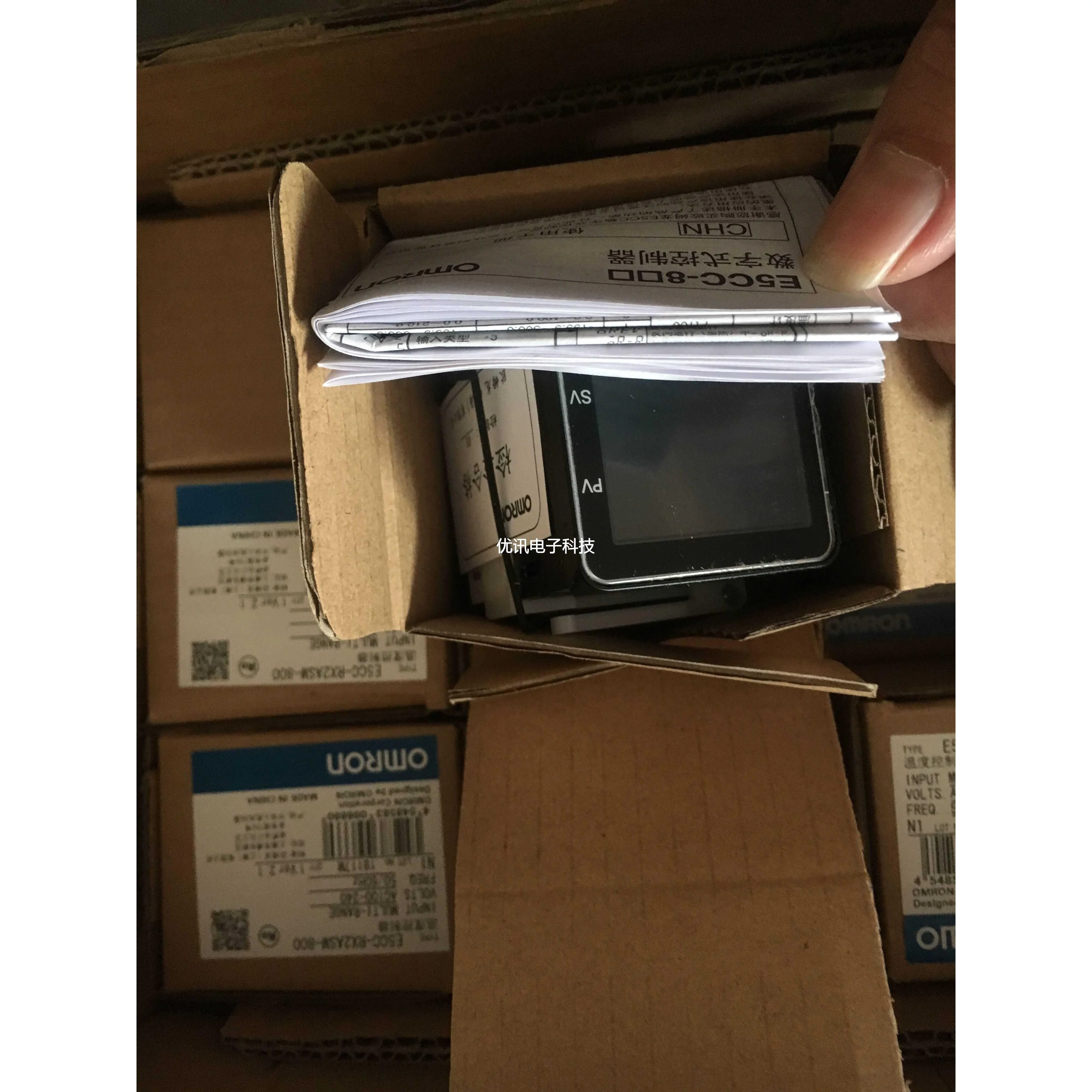 正品温控表E5CC-QX2ASM/CQ3ADM/CQ3ASM/CX2ASM/-002/005/004/000