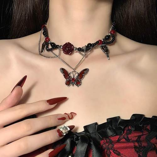 暗黑系猩红蝴蝶choker复古项链