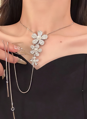 HEY TAO轻奢闪钻花朵抽拉choker项链女秋冬复古高级感长款毛衣链