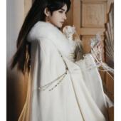 汉服斗篷长款 保暖防寒中国风印花加棉毛呢面料披风男女白色