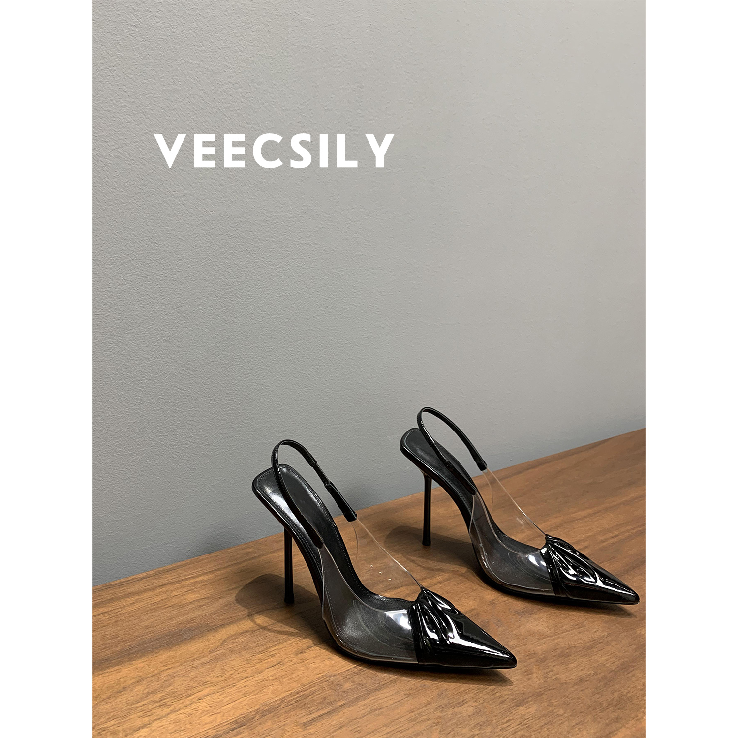 细跟尖头漆皮透明性感黑色高跟鞋