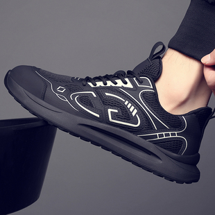 2025新款运动休闲男鞋春夏季男士跑步鞋透气网面板鞋百搭潮鞋男款