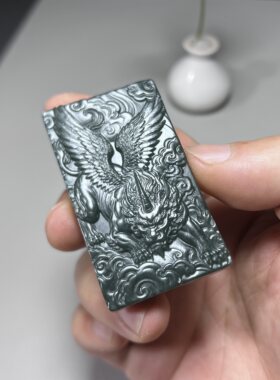 和田玉天禄貔貅玉牌带翼独角瑞兽吊坠