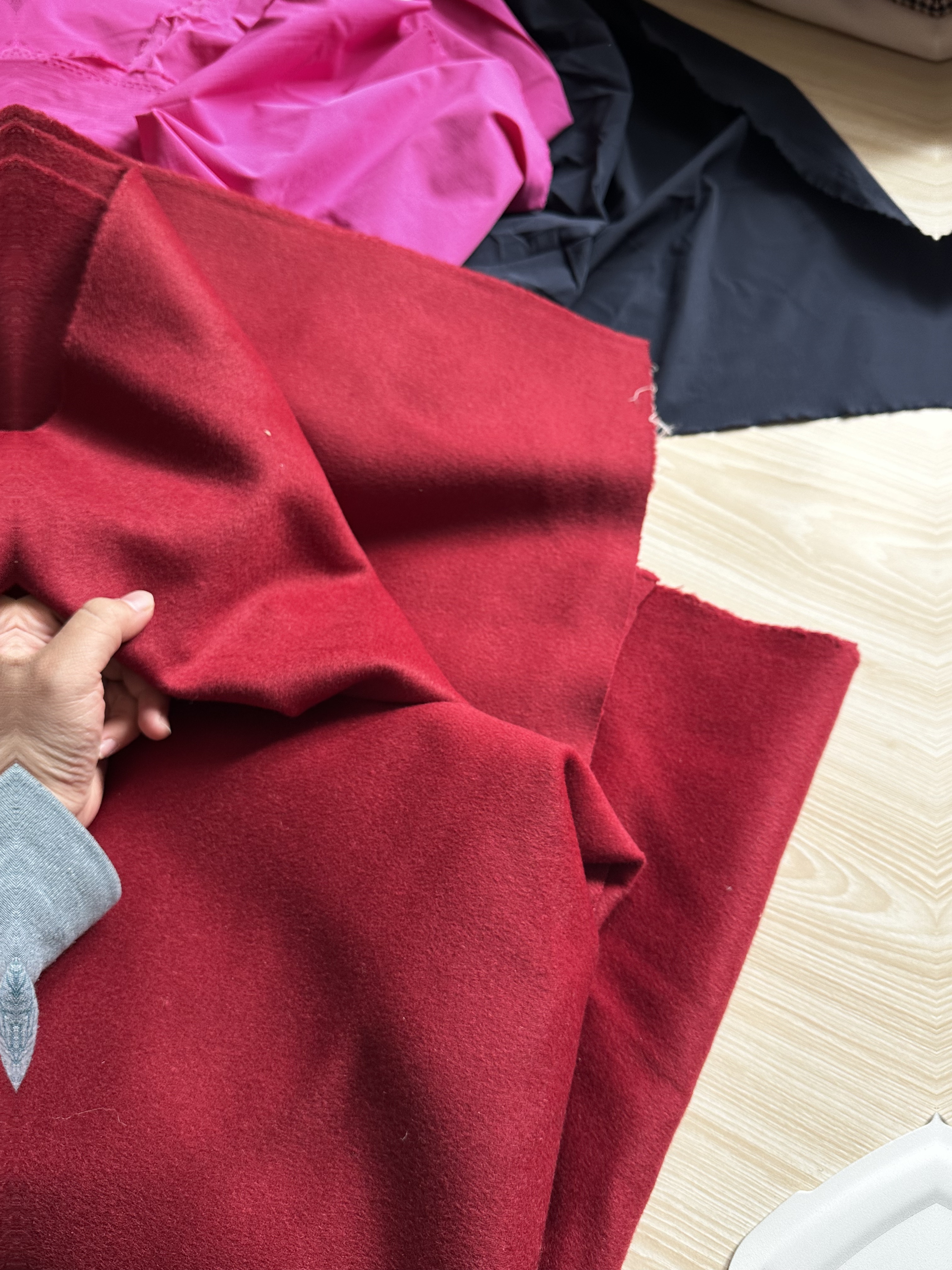 欧单 外贸红色 双面羊毛绒布料 面料（宽1.45米左右）