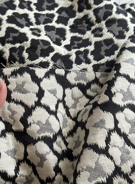 2米 黑色 含棉 豹纹 双色 提花面料