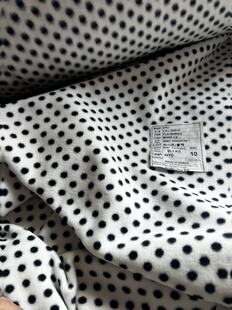 一米 韩国 白底波点款 绒绒布料 面料（宽1.45米左右）