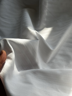 织条款 白色 纯棉布 衬衣面料 一米 宽1.45米左右 韩版