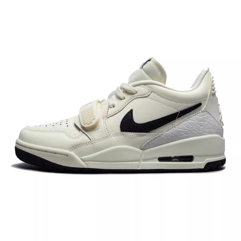 Nike耐克女鞋JORDAN米白篮球鞋