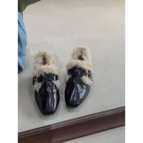 法式复古加绒保暖皮带扣毛毛鞋冬季新款单鞋女粗跟