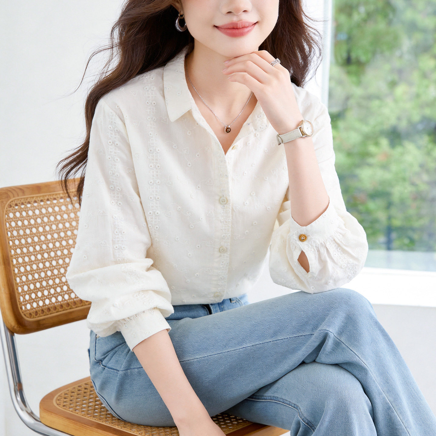 小方领纯棉衬衫女2026新款刺绣灯笼袖温柔风百搭长袖上衣