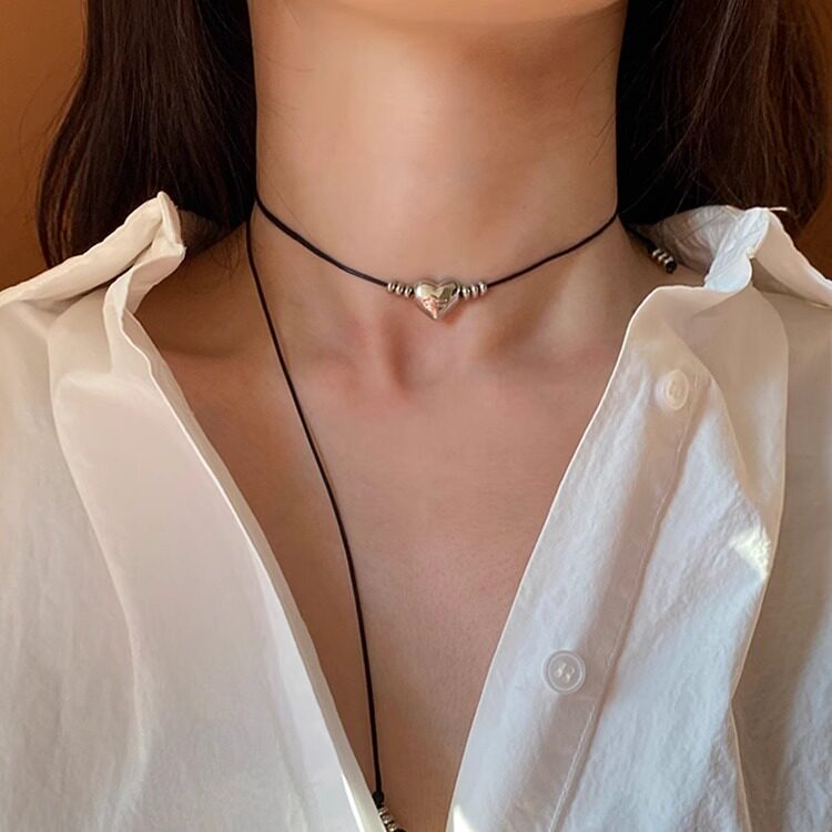 金泰妍同款银色爱心choker颈带ins风长款皮质黑绳项链甜酷项圈女
