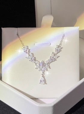 日常百搭麦穗水滴项链女2025新款高级感轻奢小众精致锁骨链配裙子