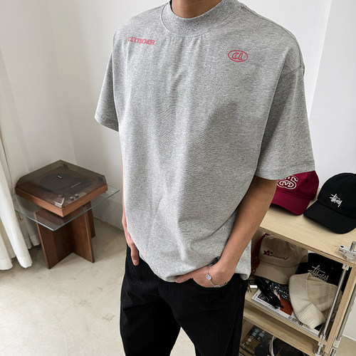 基础款小领口宽松休闲短袖