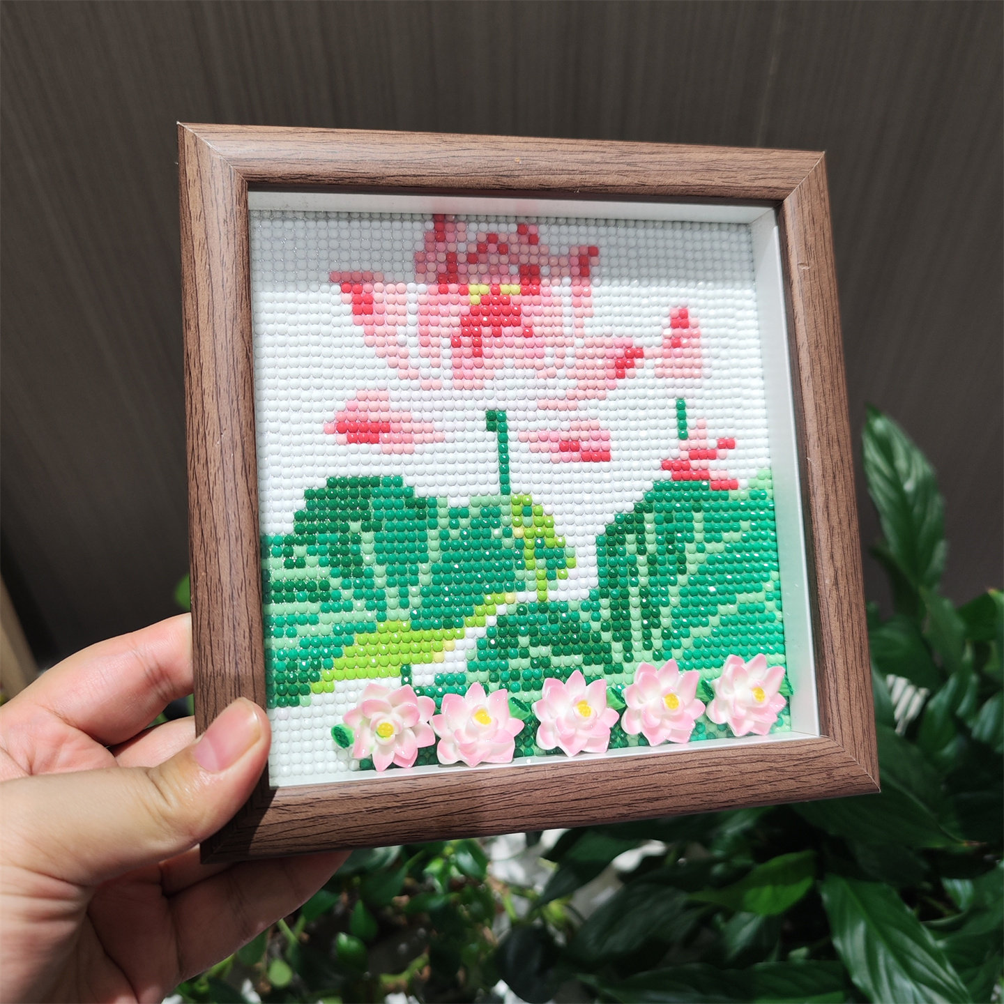 荷花钻石画【送画框】清雅花卉2026新款手工花卉小幅钻石绣摆台