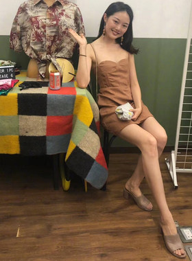 2020晚晚同款复古百搭中跟港风