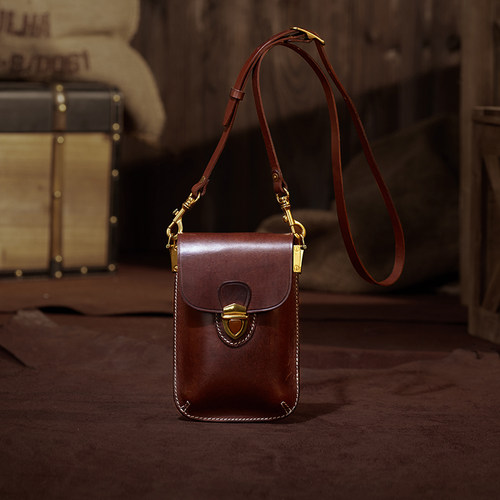 小众设计！全真皮单肩斜跨小包